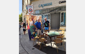 2ème position : bien visible mais en plein soleil !